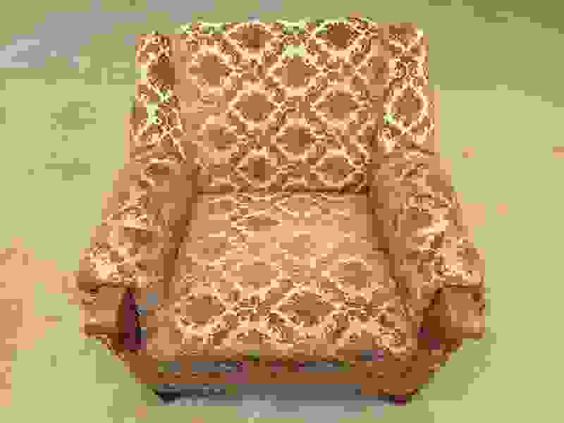 A-517 – Vintage-Fauteuil mit floraler Polsterung